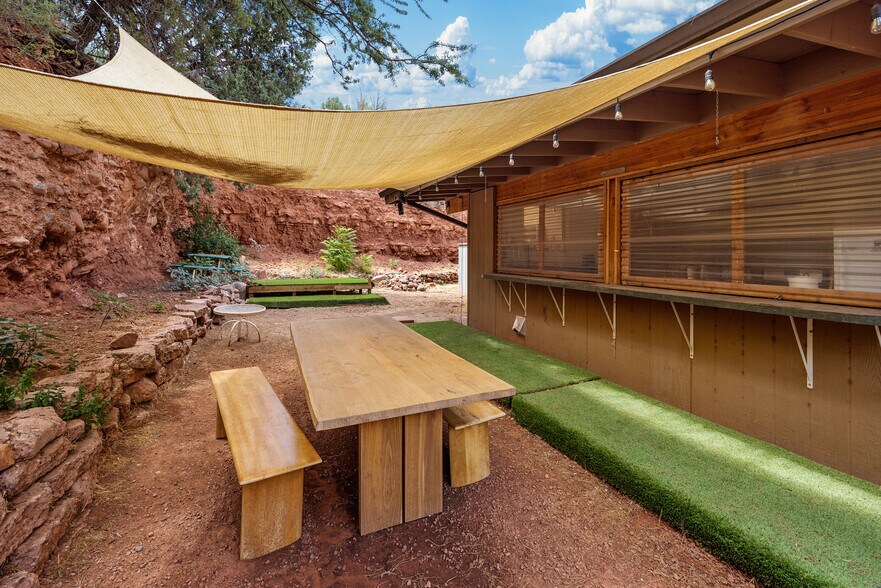 More Photos Of 2115 Mountain Rd, Sedona Warehouse For Sale