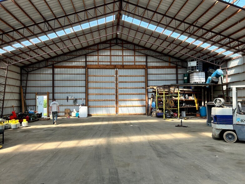 More Photos Of 11070 Lamont Ave NE, Hanover Warehouse For Sale