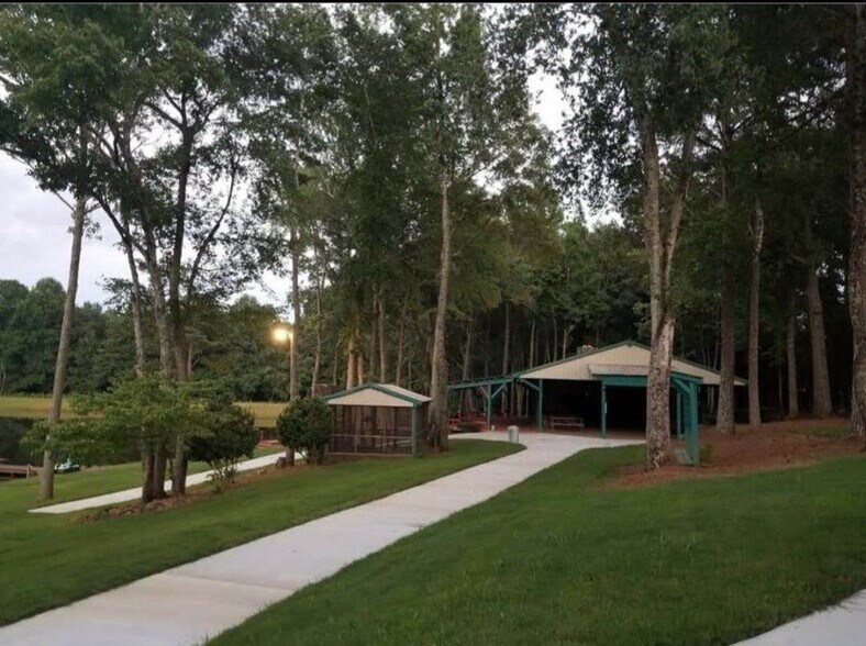 More Photos Of 460 Aerodrome Way, Griffin Land For Sale