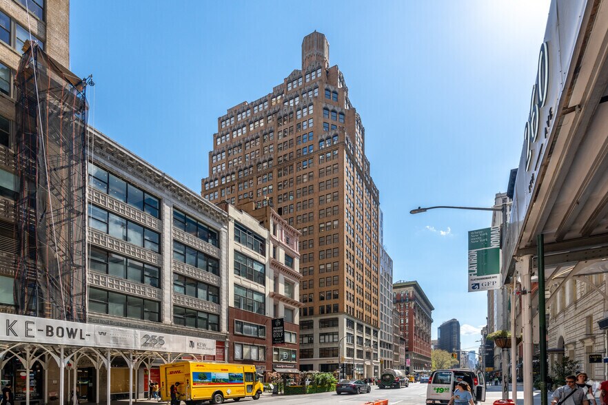 More Photos Of 245 Fifth Ave, New York Office For Lease