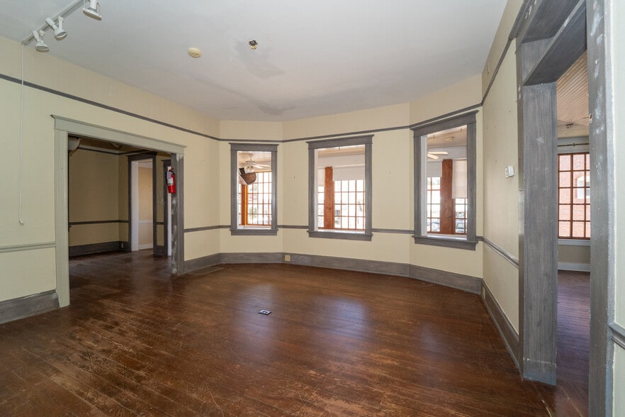 More Photos Of 60 San Marco Ave, Saint Augustine Restaurant For Lease