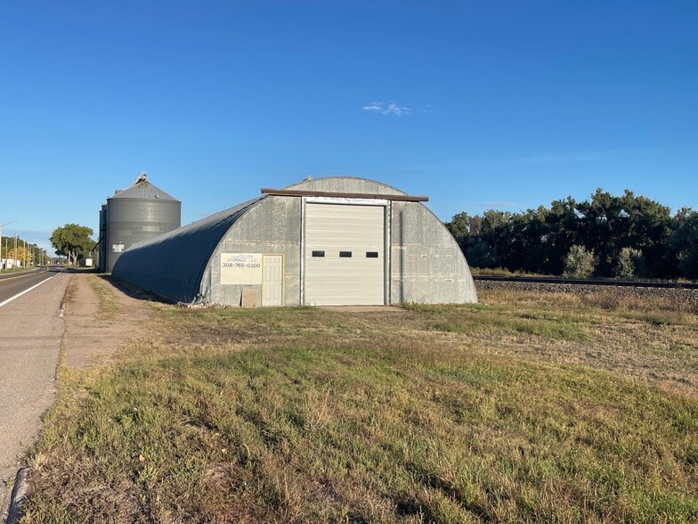 Primary Photo Of 102 26 Hwy, Lewellen Flex For Sale