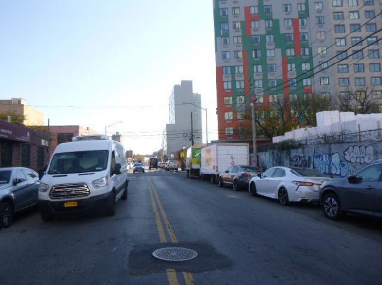 More Photos Of 8-07-8-09 38th Ave, Long Island City Warehouse For Sale