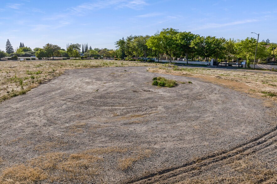 More Photos Of 1411 E Onstott Rd, Yuba City Land For Sale