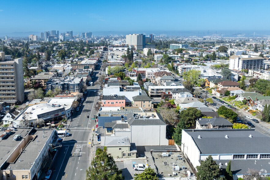 More Photos Of 4185-4187 Piedmont Ave, Oakland Medical For Sale