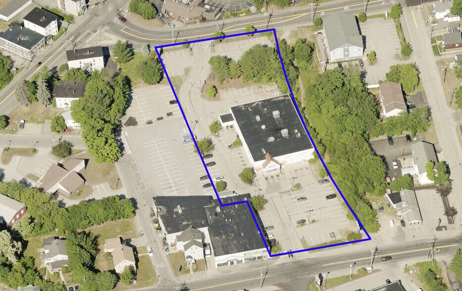 More Photos Of 270 Mammoth Rd, Manchester Drugstore For Lease