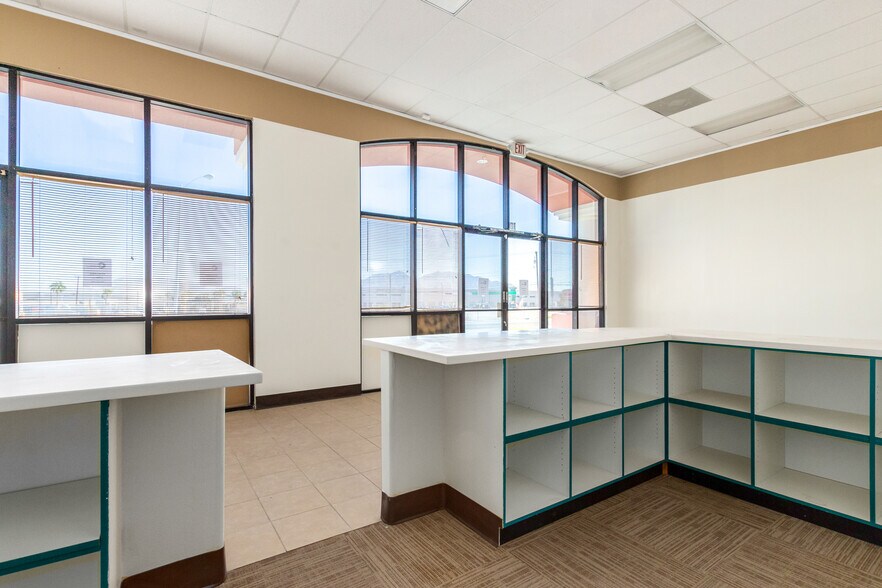 More Photos Of 3601 N Las Vegas Blvd, Las Vegas Storefront For Sale