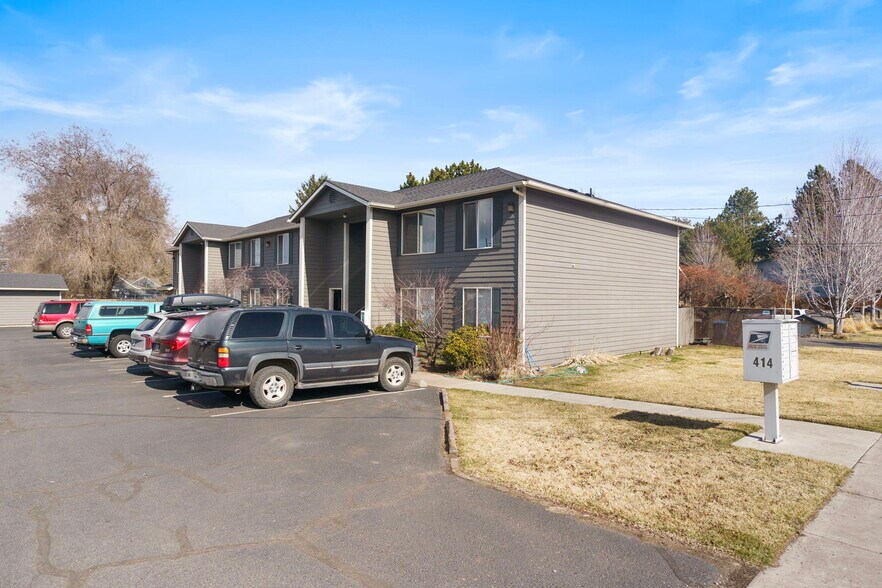 More Photos Of 414 NE Norton Ave, Bend Apartments For Sale