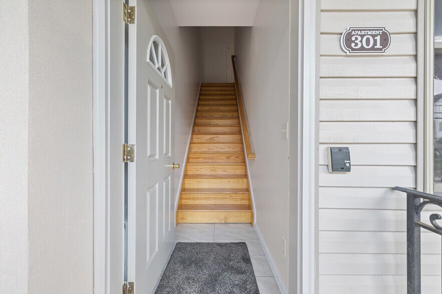 More Photos Of 342 Blauvelt Rd, Monsey Apartments For Sale