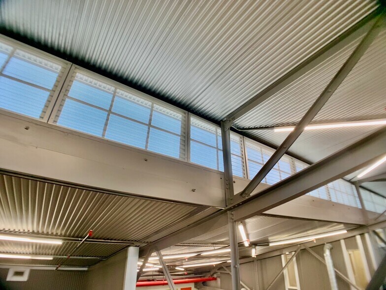 More Photos Of 612 Nogalitos St, San Antonio Flex For Sale