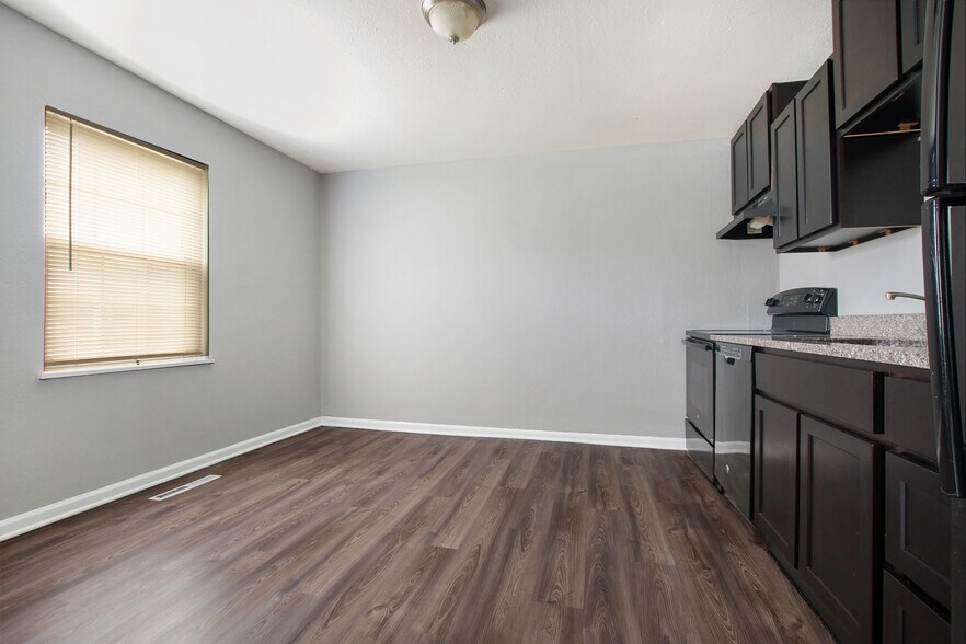 More Photos Of 7000 Cleveland Ave, Kansas City Apartments For Sale