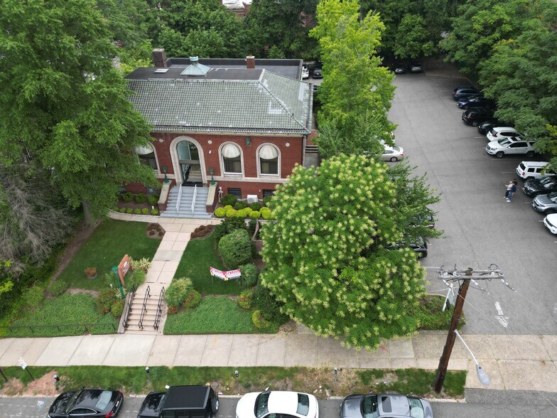More Photos Of 71 E Palisade Ave, Englewood Office For Lease