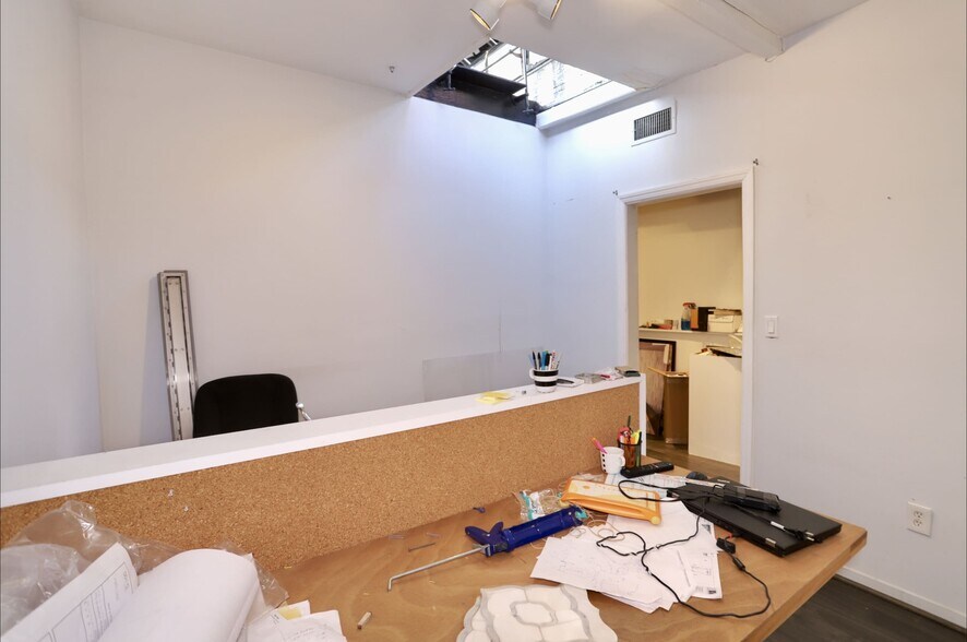 More Photos Of 205 12th St, Hoboken Storefront For Lease