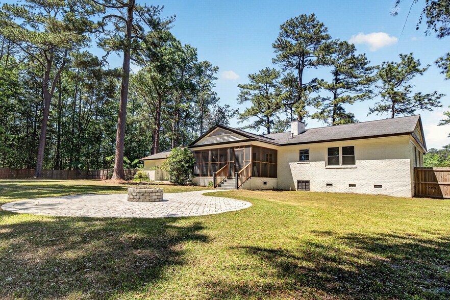 More Photos Of 1120 Central Ave, Summerville Office For Sale