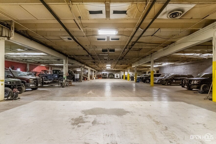 More Photos Of 2813 Central Fwy E, Wichita Falls Industrial For Sale