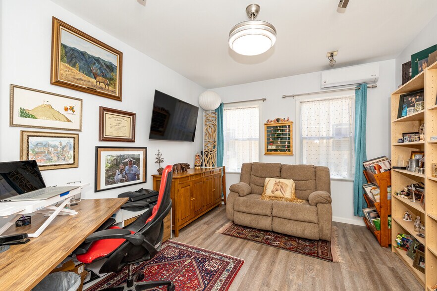 More Photos Of 303 W Juniper Ave, Flagstaff Hospitality For Sale