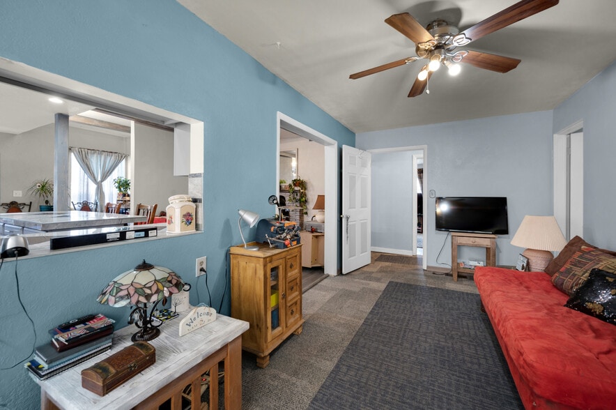 More Photos Of 2105 E Platte Ave, Colorado Springs Hotel For Sale