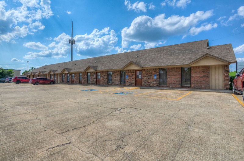 Primary Photo Of 221 N Service Rd, Moore Office For Lease