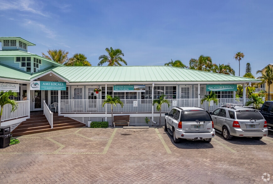 More Photos Of 9801 Gulf Dr, Anna Maria Storefront Retail Office For Lease