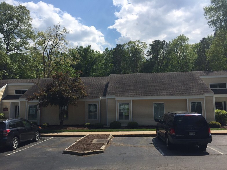 More Photos Of 210-214 Packets Ct, Williamsburg Office For Lease