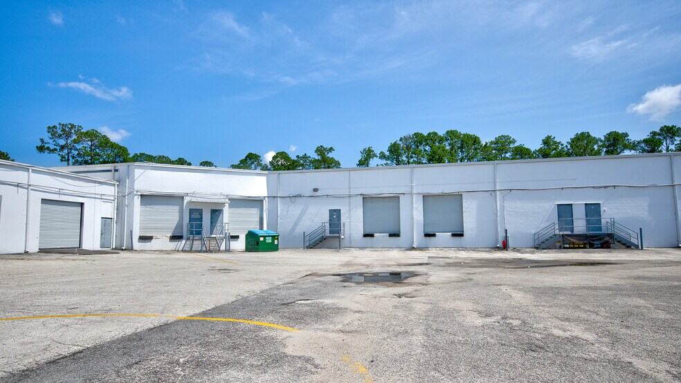 More Photos Of 8535 Baymeadows Rd, Jacksonville Unknown For Lease