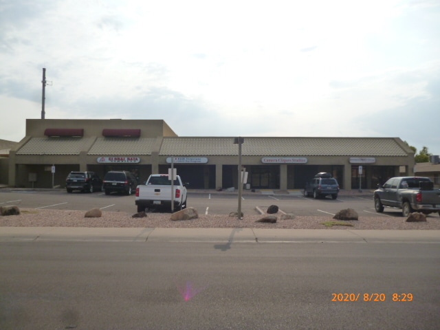 More Photos Of 16835 N Park Pl, Glendale Unknown For Lease