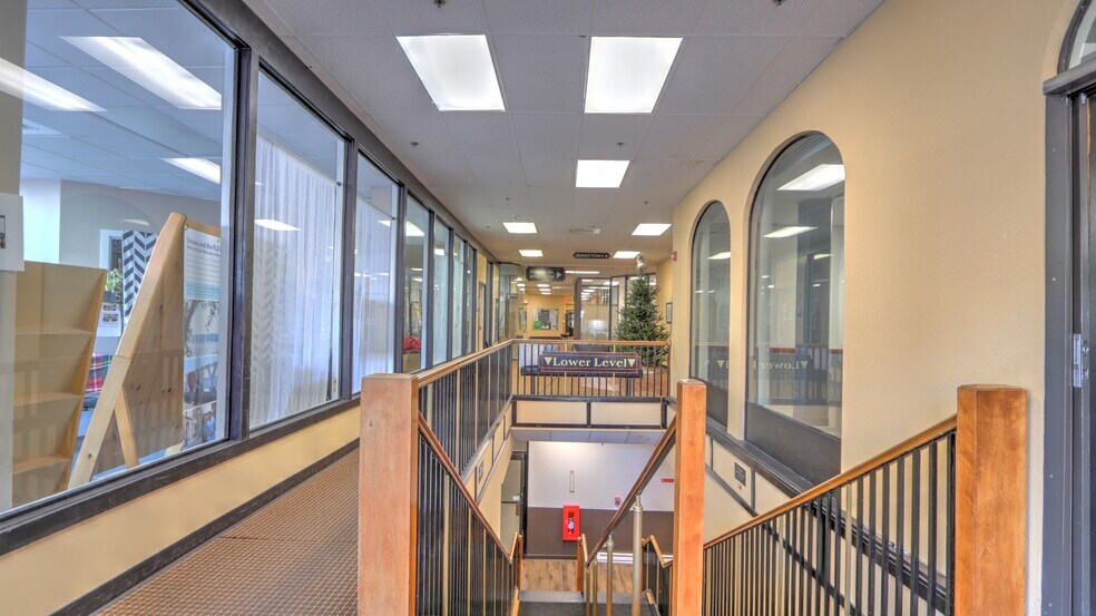 More Photos Of 1 Franklin Sq, Geneva Apartments For Lease