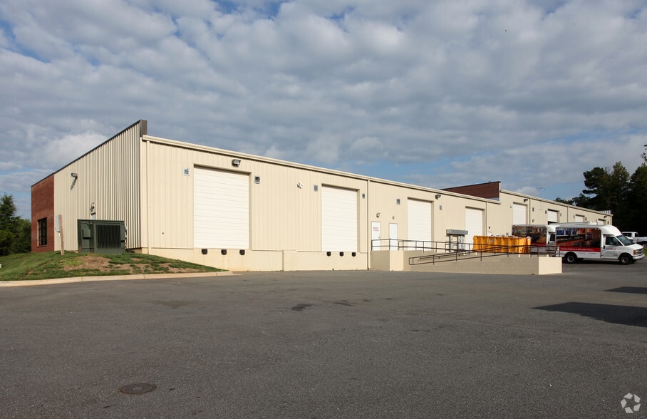 More Photos Of 8810 Westgate Park Dr, Raleigh Flex For Lease