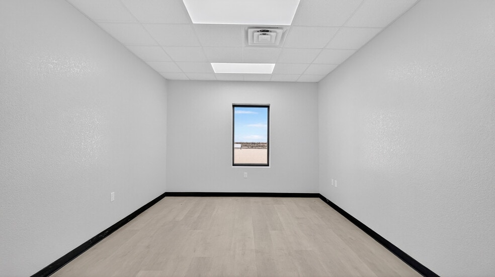 More Photos Of 16511 W Basin St, Odessa Industrial For Sale