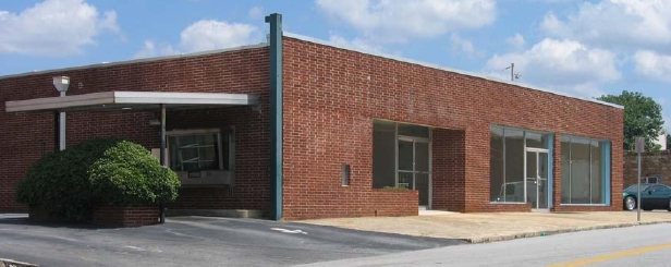 Primary Photo Of 25 Smith St, Fairburn Freestanding For Lease