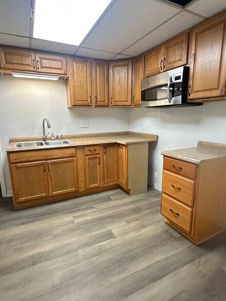 More Photos Of 13130 W Access, Grandview Freestanding For Sale