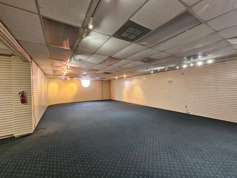 More Photos Of 4121 S Alameda St, Los Angeles Warehouse For Lease