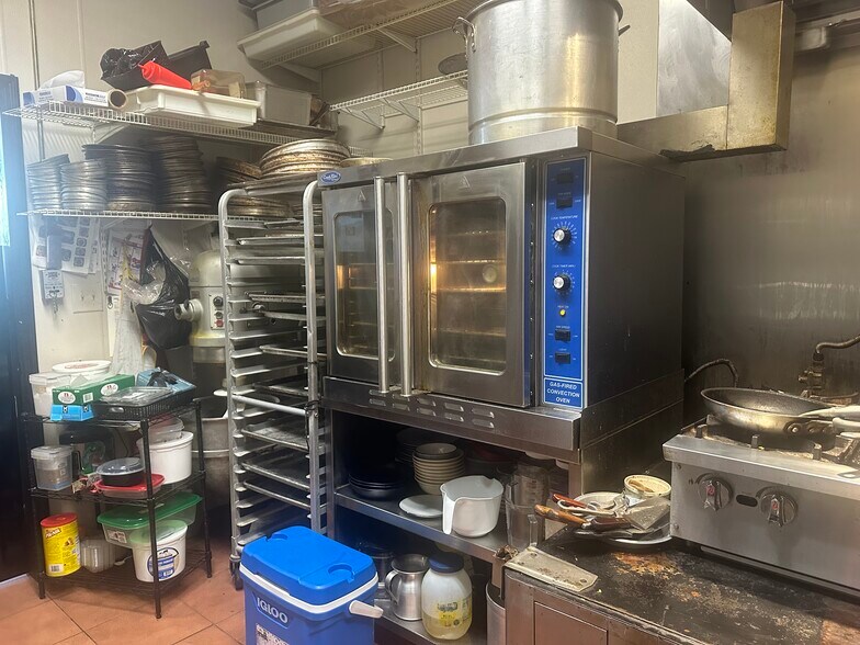 More Photos Of 9160 NW 122nd St, Hialeah Restaurant For Sale