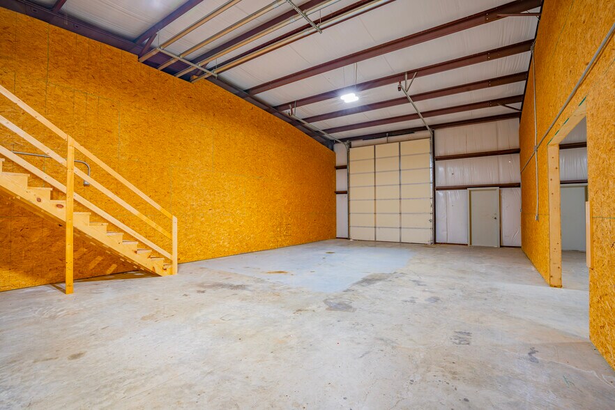 More Photos Of 113 METROTEX, Haslet Unknown For Lease