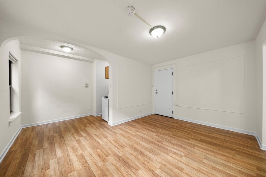 More Photos Of 5417 N Kenmore Ave, Chicago Apartments For Sale