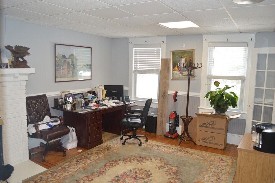 More Photos Of 2662 Nottingham Way, Trenton Office For Sale