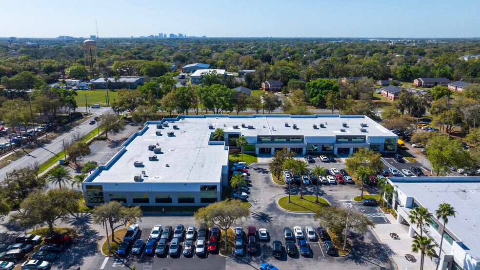 More Photos Of 70 S Keller Rd, Orlando Office For Sale