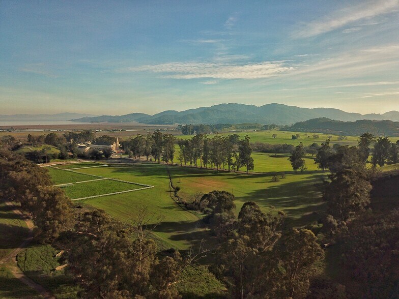 More Photos Of 1 Saint Vincents Dr, San Rafael Schools For Lease