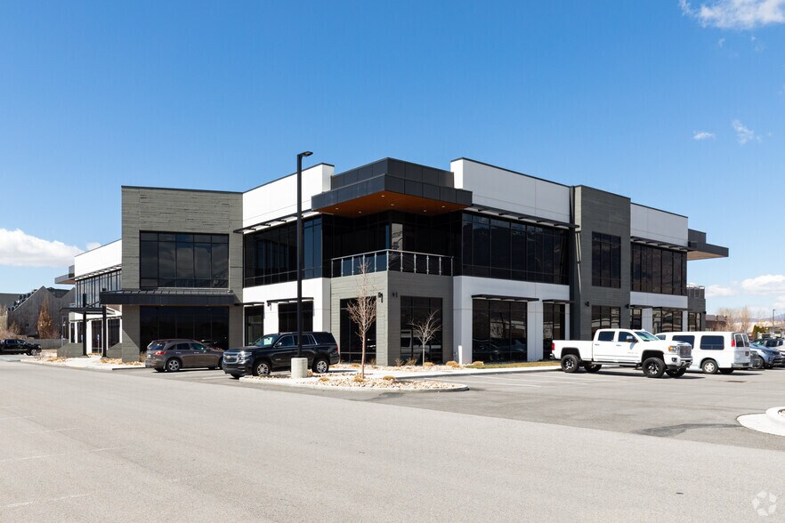 More Photos Of 1971 W 700 N, Lindon Coworking Space