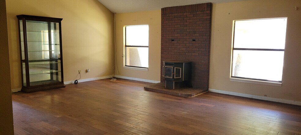 More Photos Of 766 County Road 4640, Winnsboro Specialty For Sale