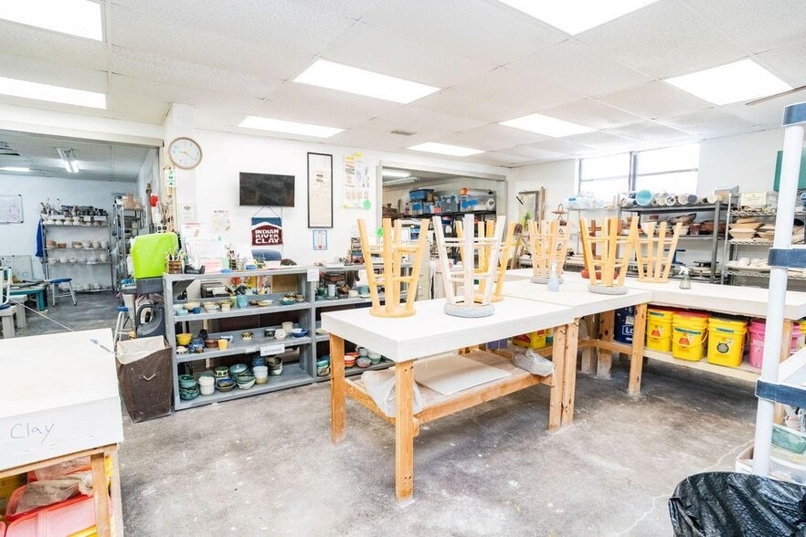More Photos Of 1239 16th St, Vero Beach Storefront For Sale