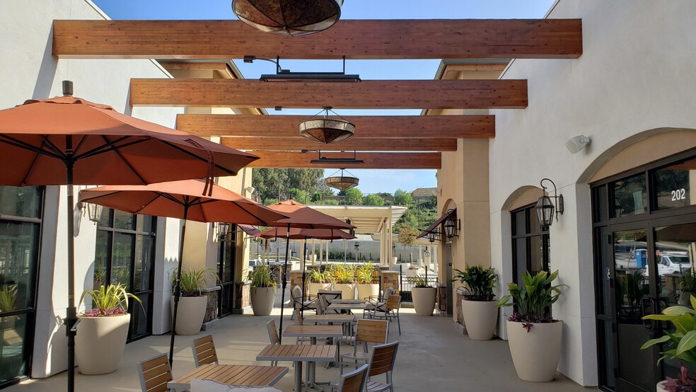 More Photos Of 28662 Marguerite Pkwy, Mission Viejo Freestanding For Lease