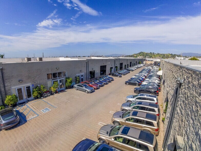 More Photos Of 12039 Branford St, Sun Valley Manufacturing For Lease