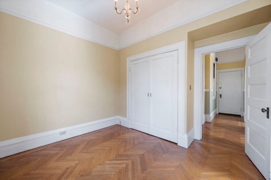 More Photos Of 2 Hugo St, San Francisco Multifamily For Sale