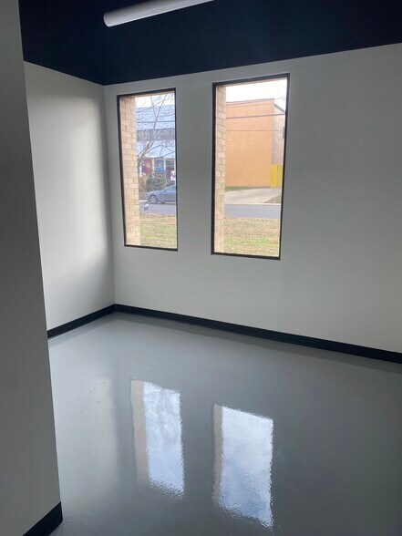 More Photos Of 309 Plus Park Blvd, Nashville Loft Creative Space For Lease