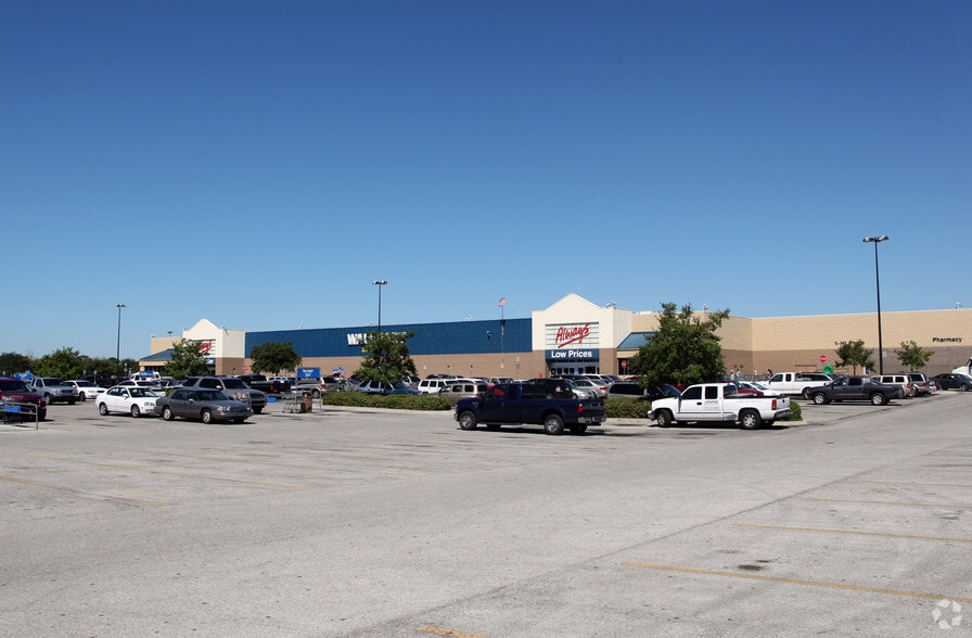 More Photos Of 8619-8637 Us Hwy 19 N, Port Richey Unknown For Lease