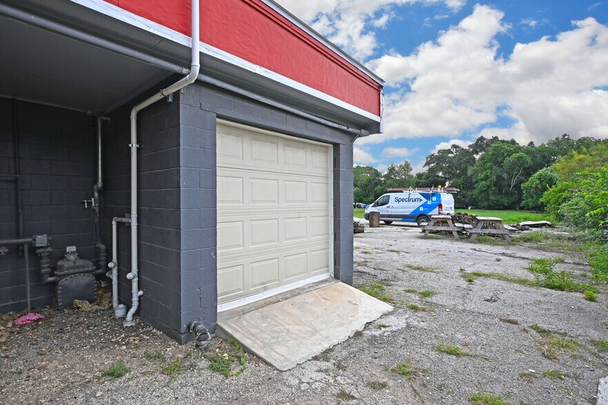 More Photos Of S 2162 S WW White Rd, San Antonio Restaurant For Sale