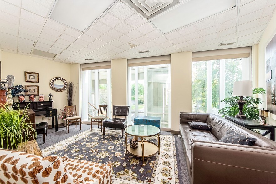 More Photos Of 8000 Ravines Edge Ct, Columbus Medical For Sale