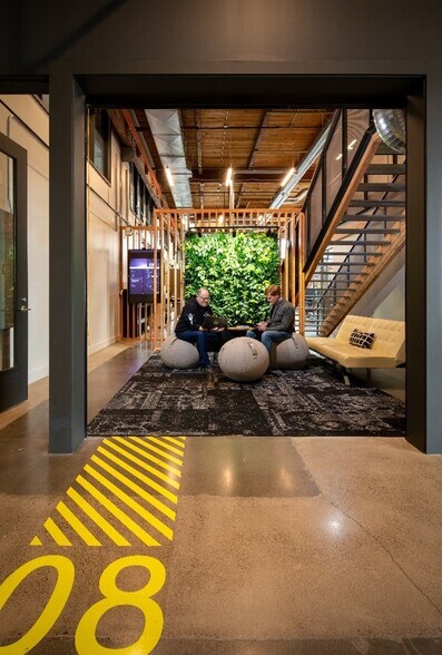More Photos Of 350 SE Mill St, Portland Office For Lease