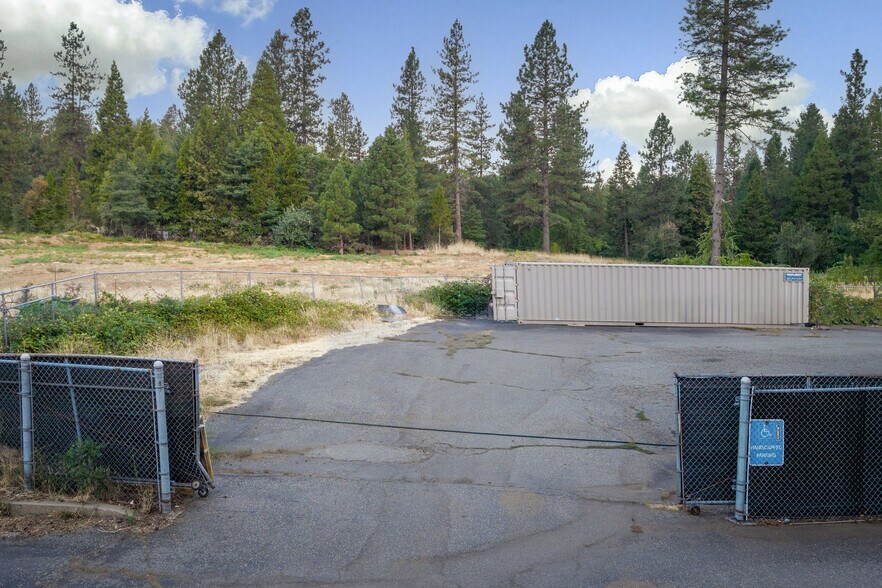 More Photos Of 13451 Colfax hwy, Grass Valley General Retail For Sale